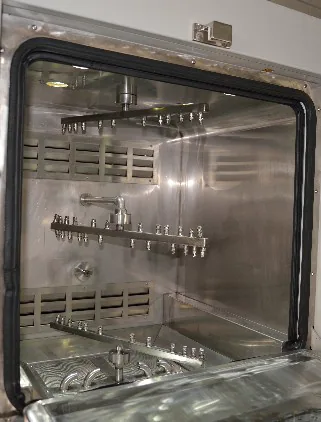 Inside the SME5600D cleaning chamber